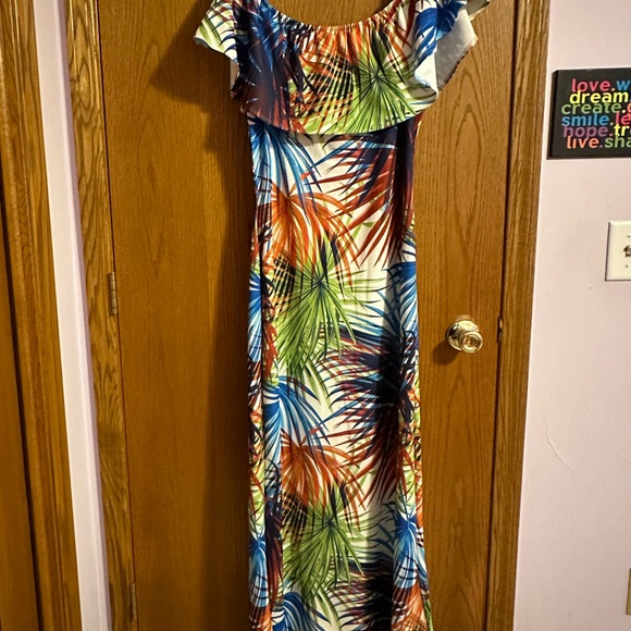 ladies long Fun Dress to Wear on a Cruise or Beach Reaort . Size XL - Picture 2 of 2